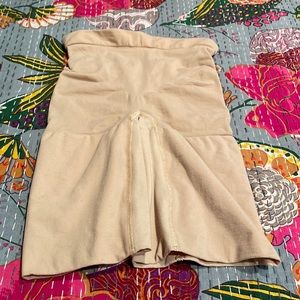 Spanx Higher Power Short